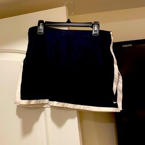 Nike Black and White Tennis Skirt Size Small